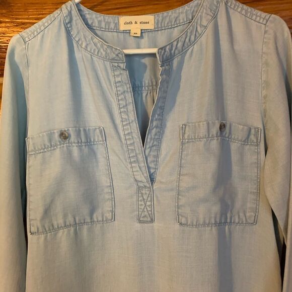 Anthropologie | Cloth & Stone Chambray Button Down Cuffed Sleeve Top XSm… - Picture 10 of 10